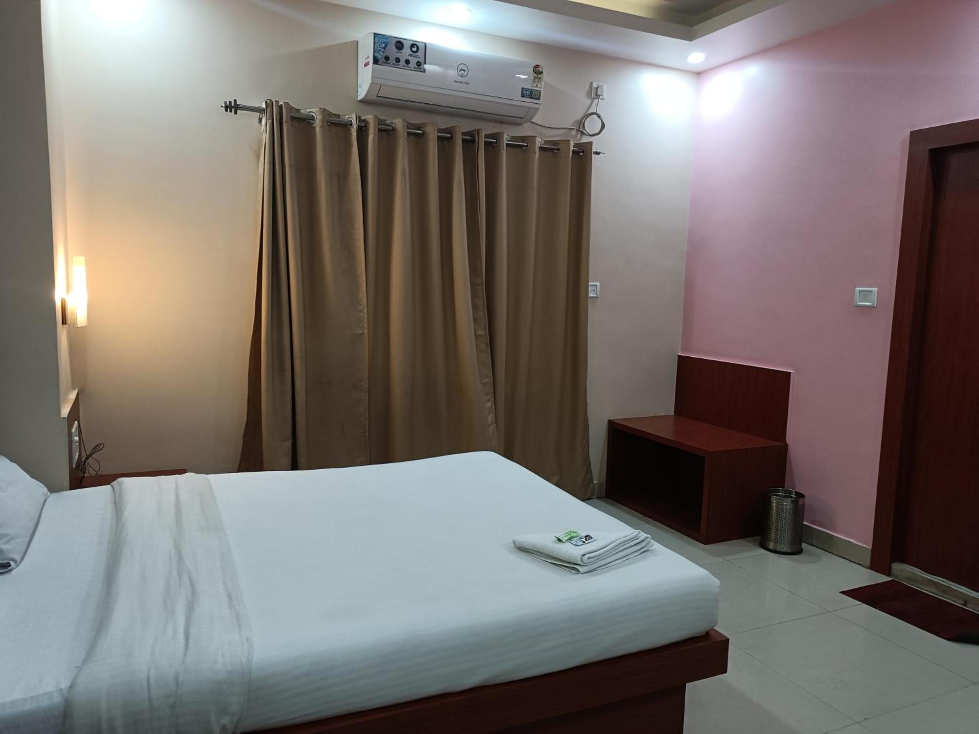 Hotel Sudakshina By Roh Silchar Exterior foto